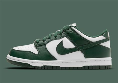 nike dunk low green men.